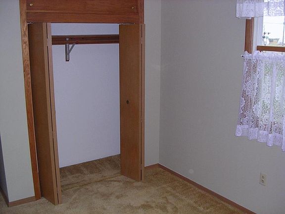 5th image of 311 Truesdale Ave