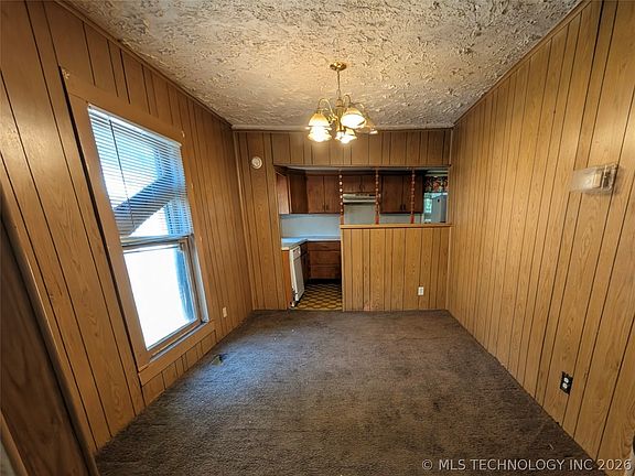 4th image of 701 N Grant Ave