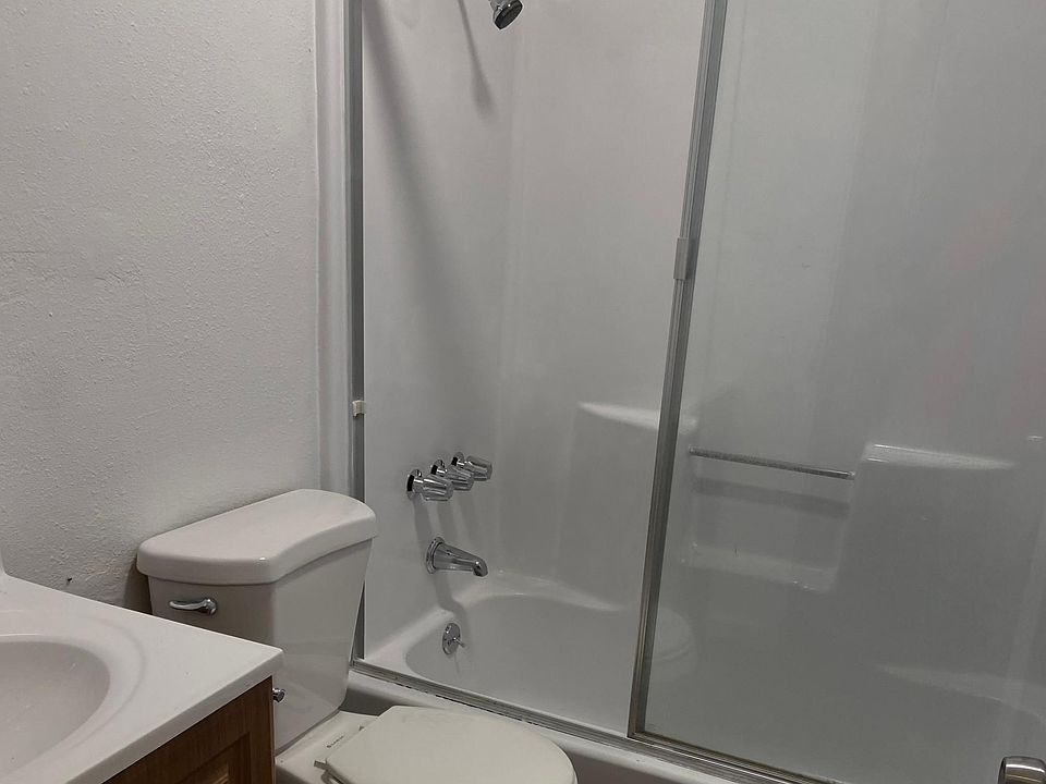 1st image of 11 N D St #1-4