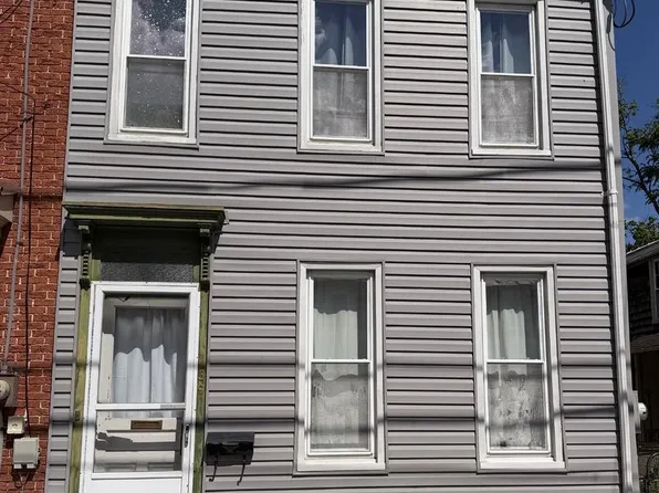 139 N East St, Carlisle, PA 17013