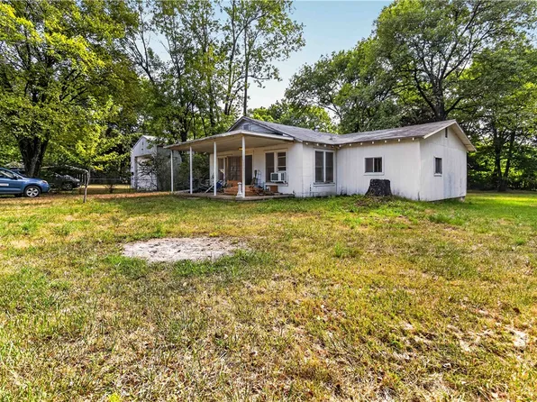 400 S Cunningham Ln, Fayetteville, AR 72701