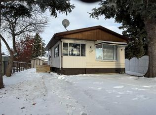 312 S 3rd St N, Vulcan, AB T0L2B0