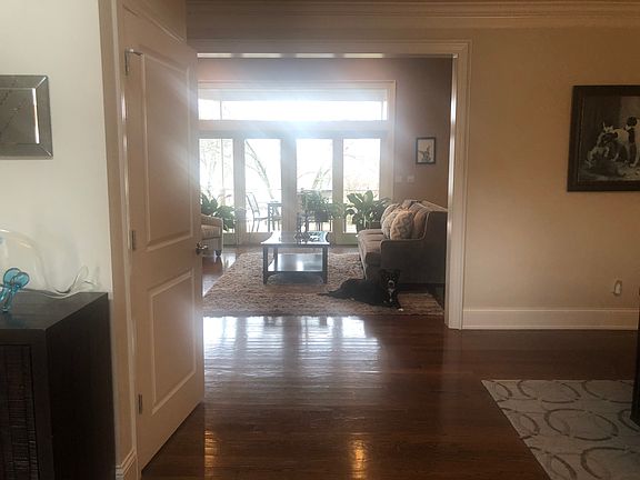 4th image of 4301 Vermont Ct
