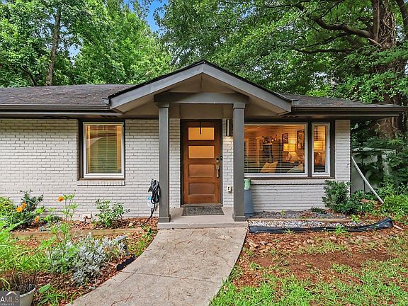 4th image of 2041 E Lilac Ln