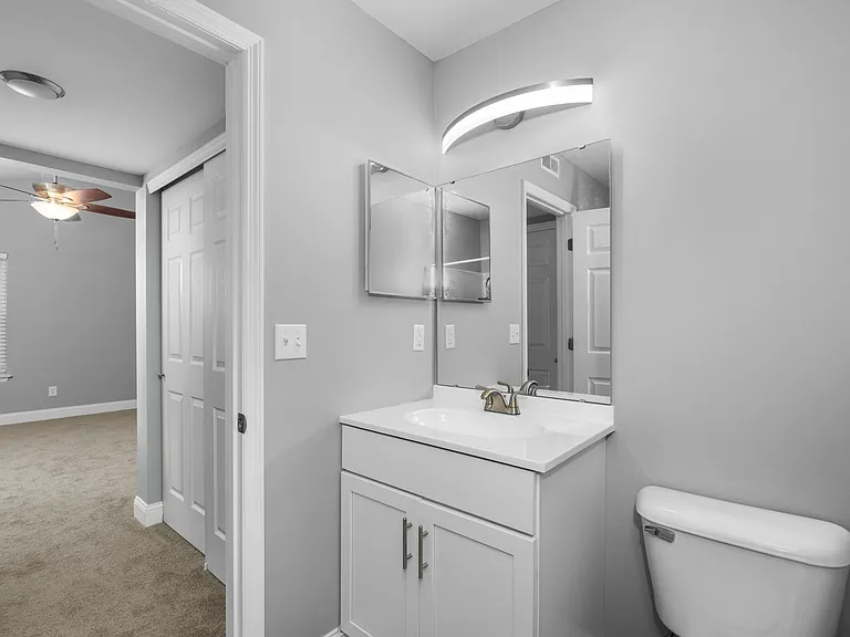 919 Carriage Circle Ln #D — Photo 8