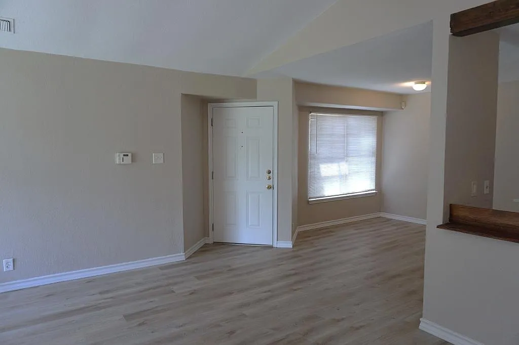 8470 Cascade Ridge — Photo 1