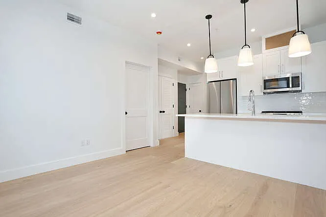 45 E Palisade Ave — Photo 9
