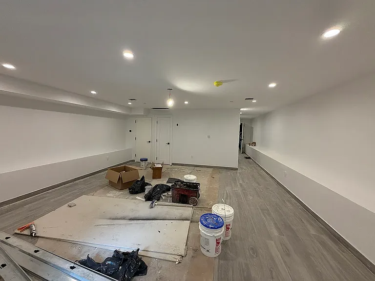 12 Locust St #1 — Photo 19