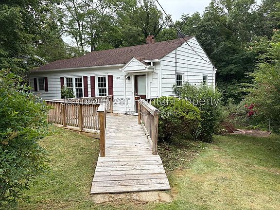 2nd image of 1312 Laurel Ln