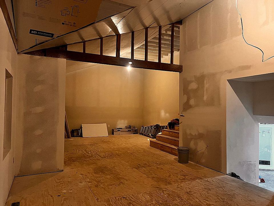 1st image of 666 Park Ave