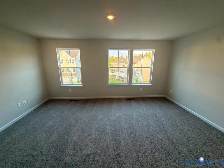 8760 Whitman Dr — Photo 14