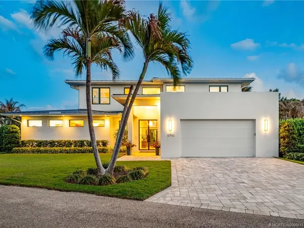 10742 SE Burgee Ct, Hobe Sound, FL 33455