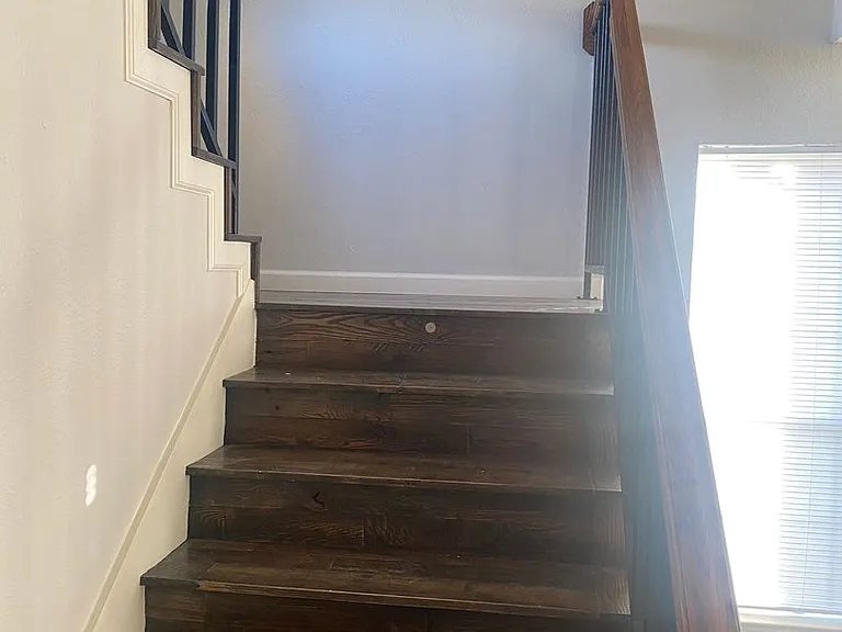 318 Spanish Moss Dr — Photo 11