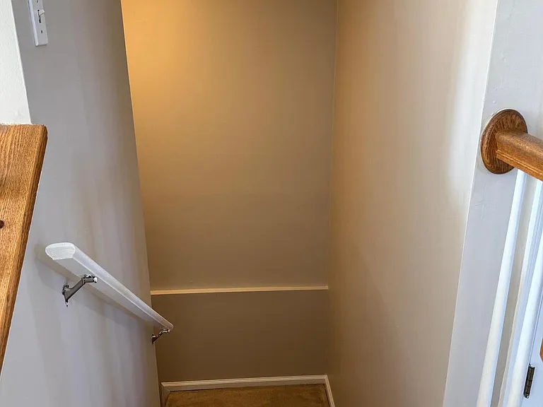30 Amesbury Ct — Photo 25