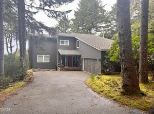 445 SW Cove Point, Depoe Bay, OR 97341