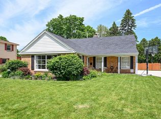 7612 W Wisconsin Ave, Wauwatosa, WI 53213