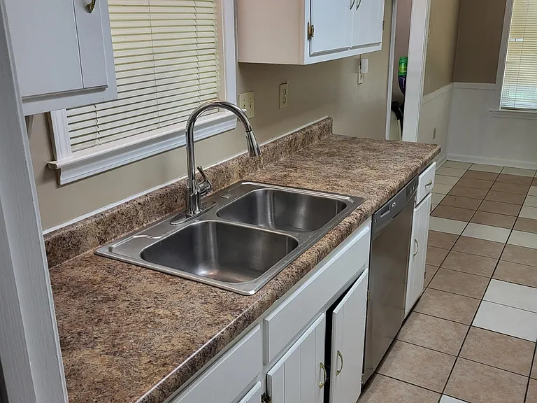 4136 Raintree Cv — Photo 5