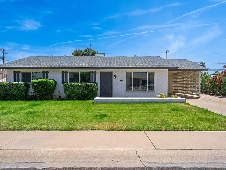 8449 E Roanoke Ave — Photo 2