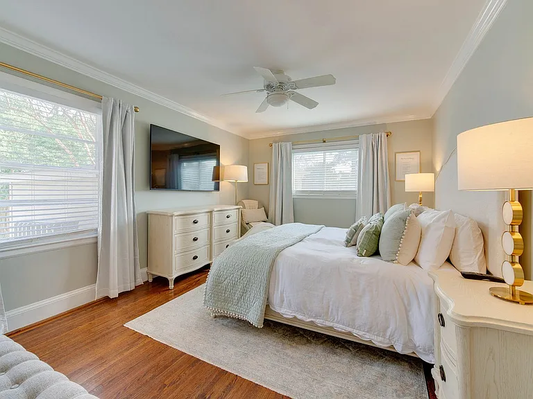 3221 Sunset Dr — Photo 36