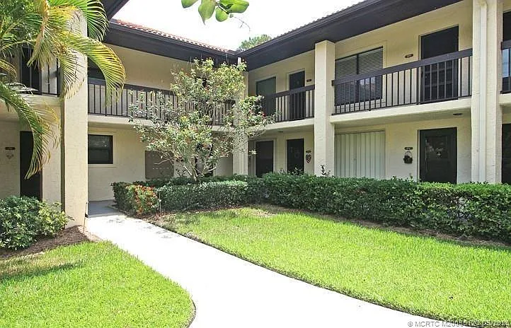 300 SW South River Dr #206 — Photo 4