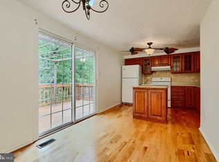 13 Dallington Ct, Perry Hall, MD 21128