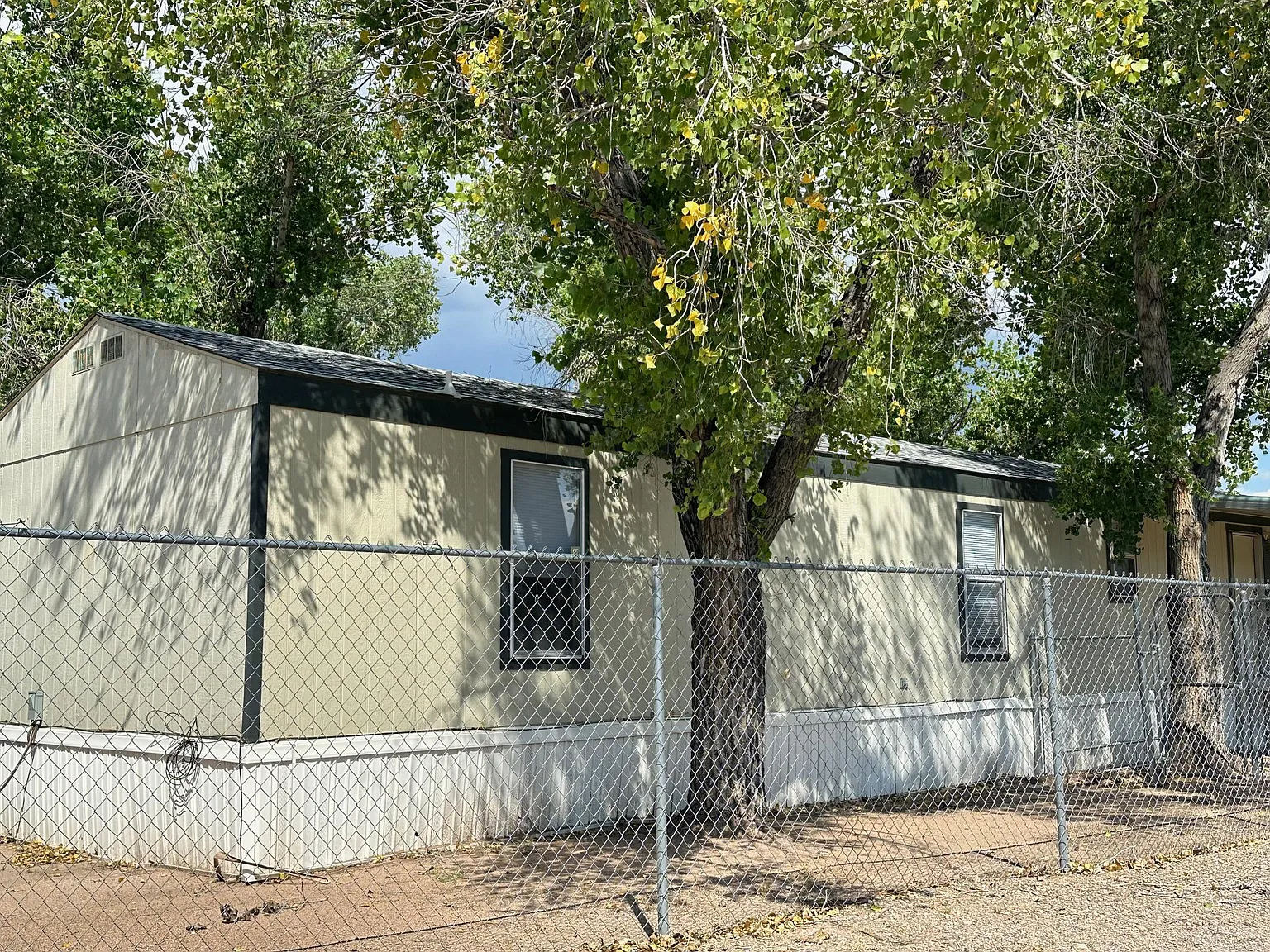 2 bed, 1050 sqft, $975 — Photo 3