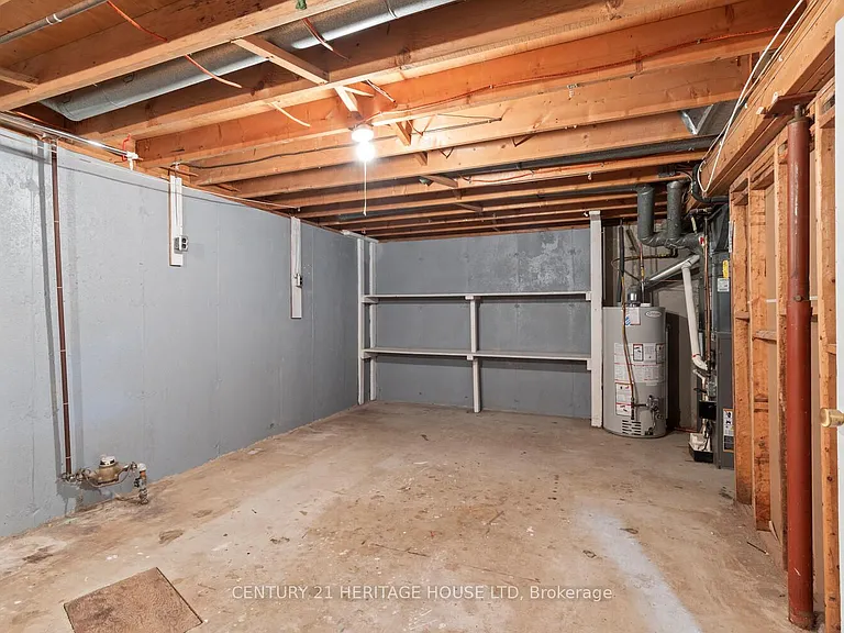 57 Vanbuskirk Dr — Photo 32