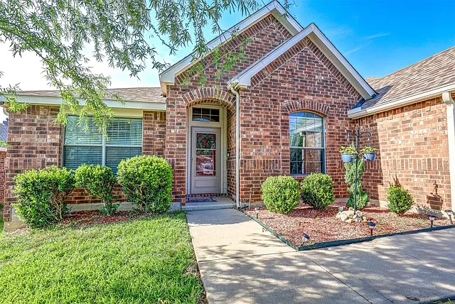 544 Bent Oak Dr