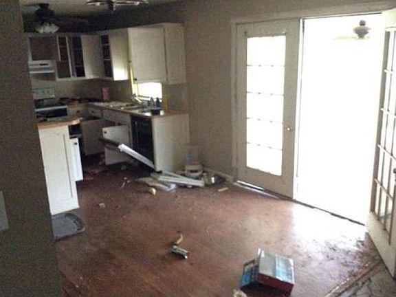 3rd image of 102 Kerri Ct