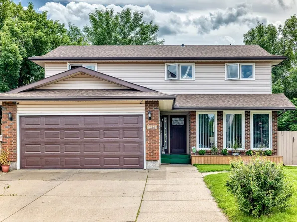 10451 26th Ave NW, Edmonton, AB T6J 4K1