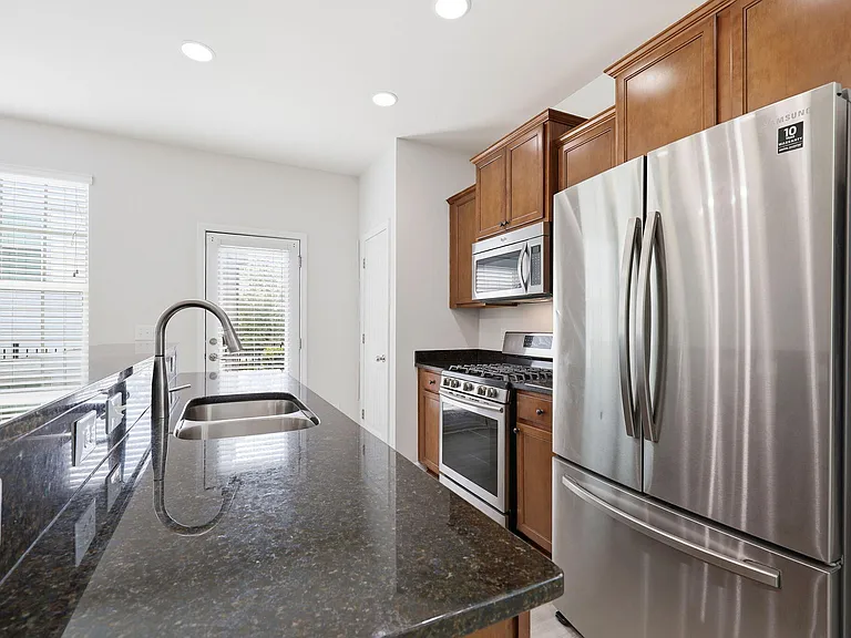221 Irving Way — Photo 10