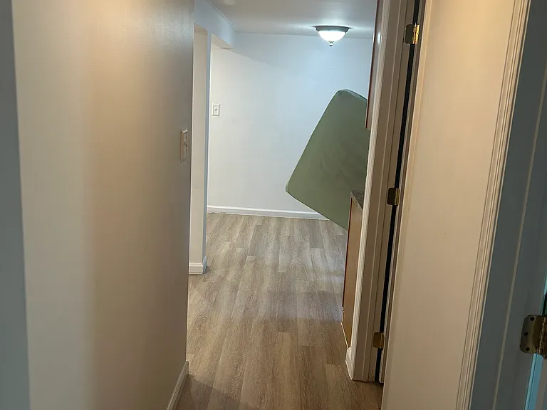 106 Rosemary Ln #WALK-IN BASEMENT — Photo 1