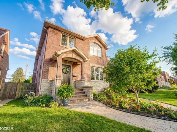 5233 N Osceola Ave, Chicago, IL 60656