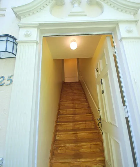 325 N Palm Dr #E — Photo 7
