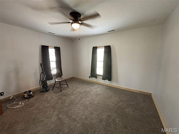 5th image of 310 W Home St
