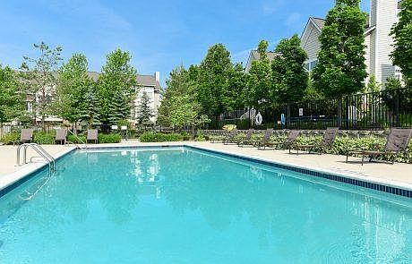 4th image of 45662 Utica Park Blvd