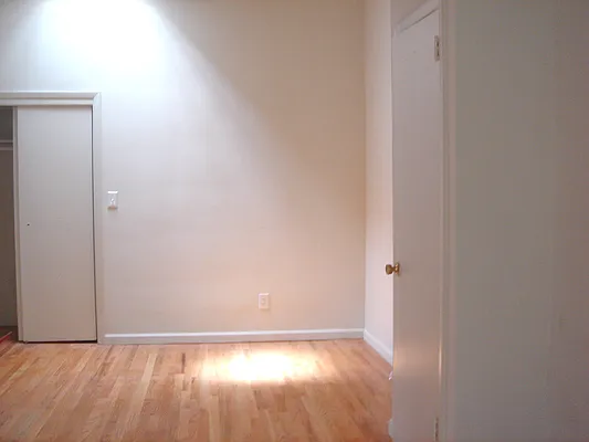 Rented by Paley Management | media 16