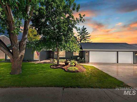 4th image of 2524 Pascoe Ln