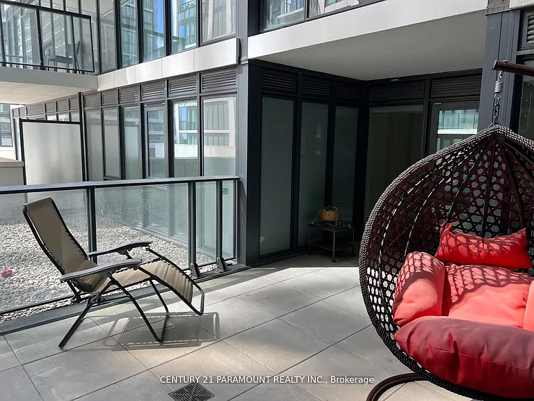 9000 Jane St #220 — Photo 7