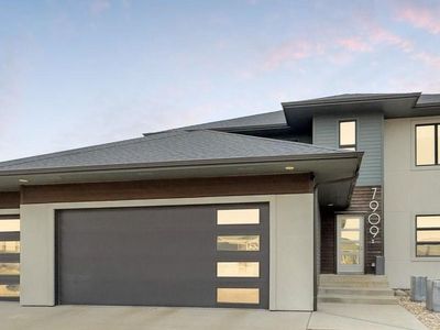 7909 S Pinewood Ave, Sioux Falls, SD, 57108
