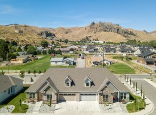 1708 Danny Boy Ln, Wenatchee, WA 98801