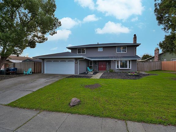 2nd image of 4933 Hillhurst Dr