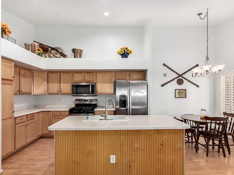 17402 N Chance Dr — Photo 7