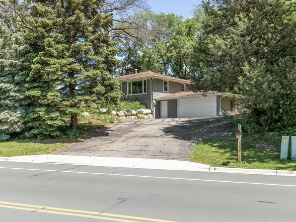 13515 Vernon Ave, Savage, MN 55378