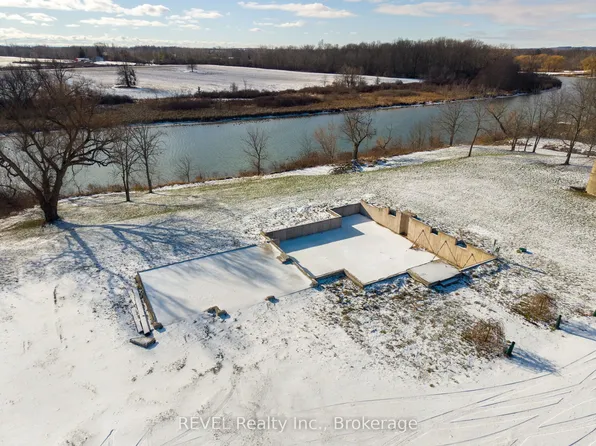 1373 Chippawa Creek Rd, Thorold, ON L0S 1K0