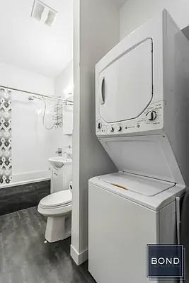 Rented by Bond New York | media 17