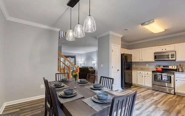 9472 Black Hawk Ct — Photo 3
