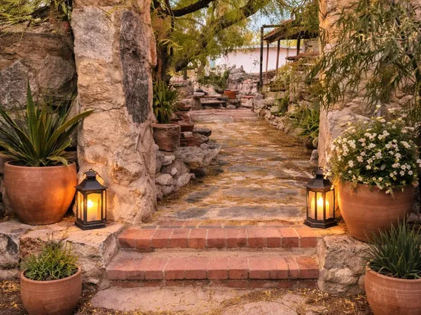 4415 N Swan Rd, Tucson, AZ 85718