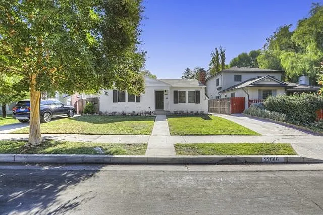 3 bed, 1260 sqft, $4,250 — Photo 3