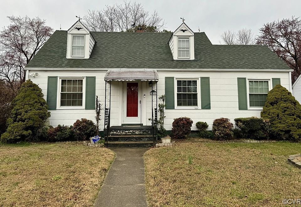 1st image of 3904 E Chatham Dr